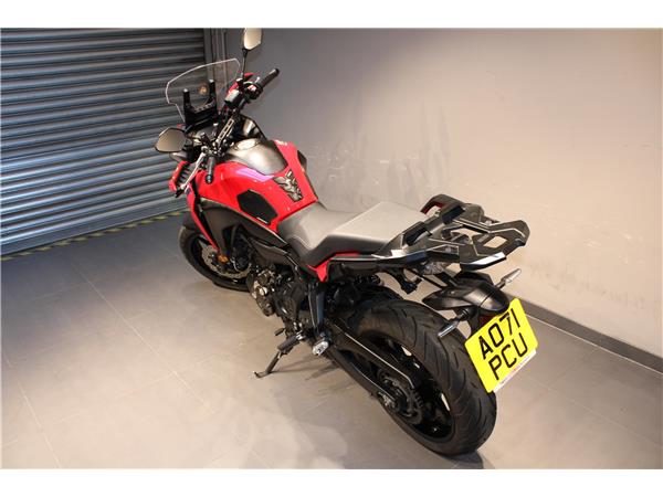 YAMAHA TRACER 7