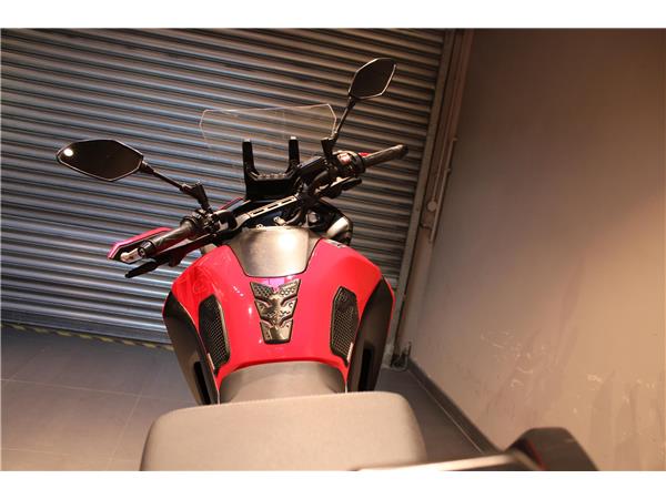 YAMAHA TRACER 7
