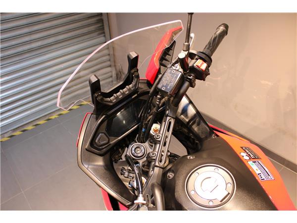 YAMAHA TRACER 7