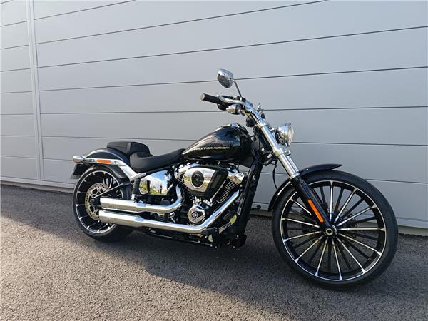 2026 HARLEY-DAVIDSON BREAKOUT
