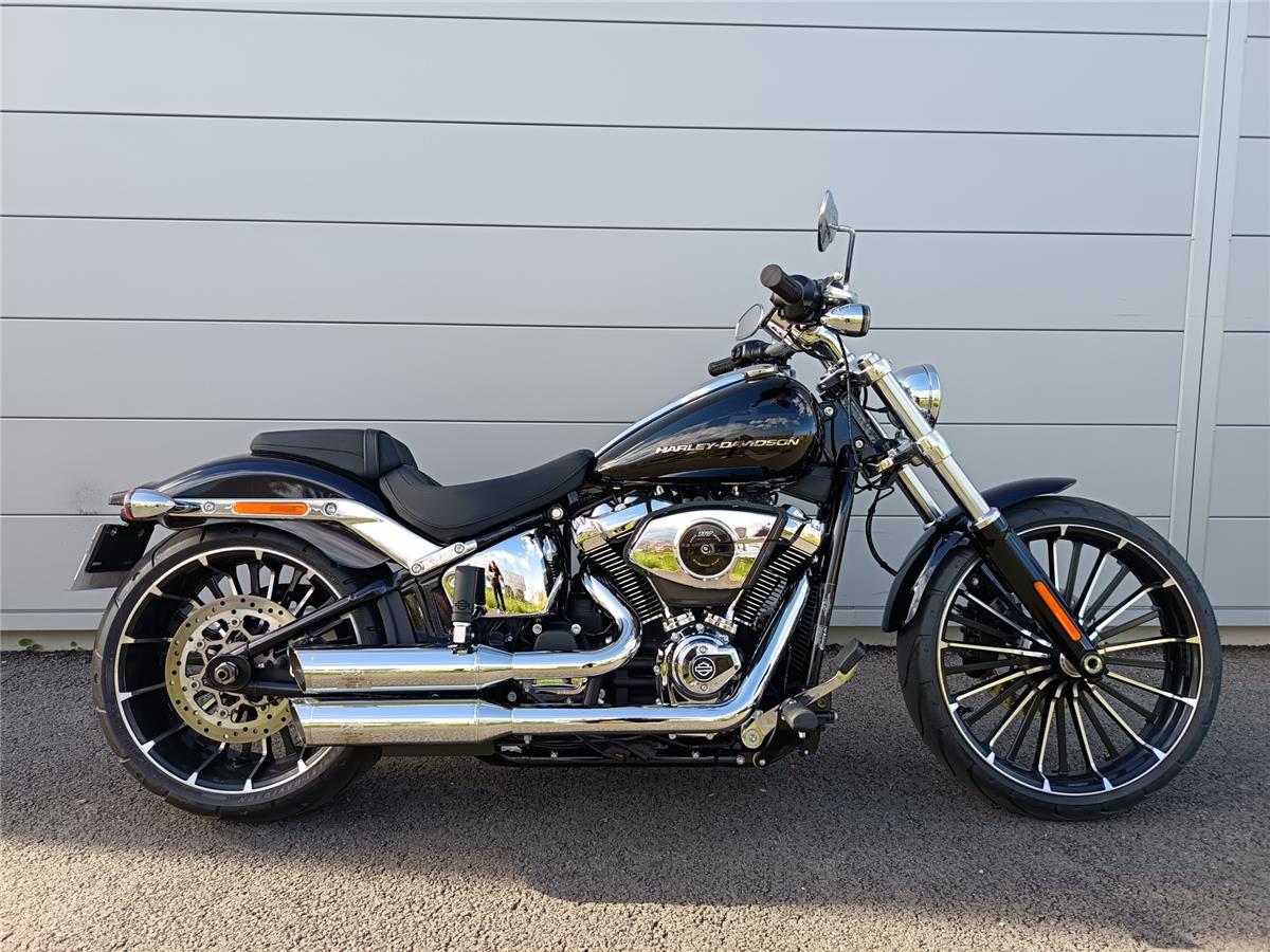 2026 HARLEY-DAVIDSON BREAKOUT