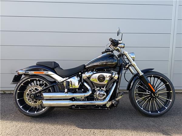 2026 HARLEY-DAVIDSON BREAKOUT