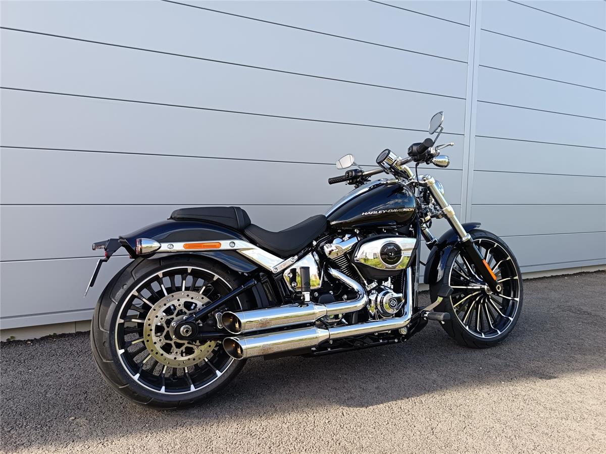2026 HARLEY-DAVIDSON BREAKOUT