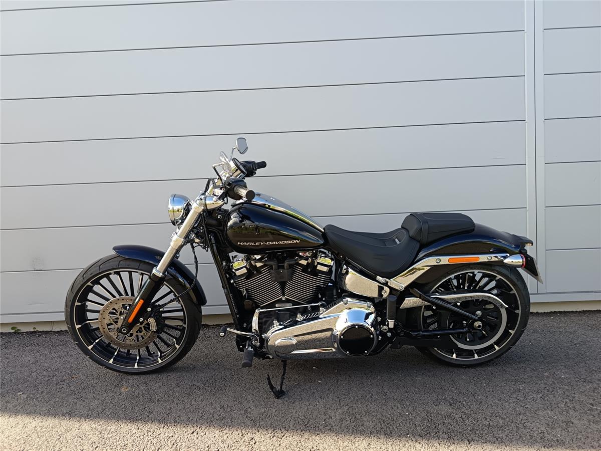 2026 HARLEY-DAVIDSON BREAKOUT