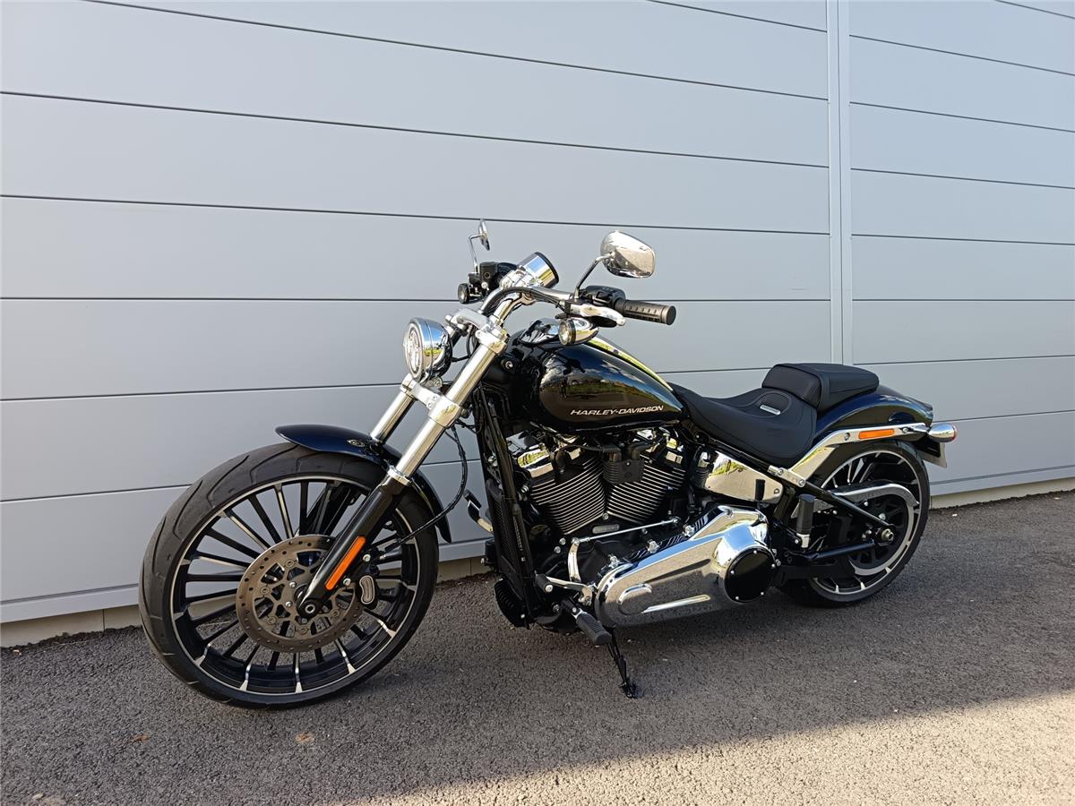 2026 HARLEY-DAVIDSON BREAKOUT