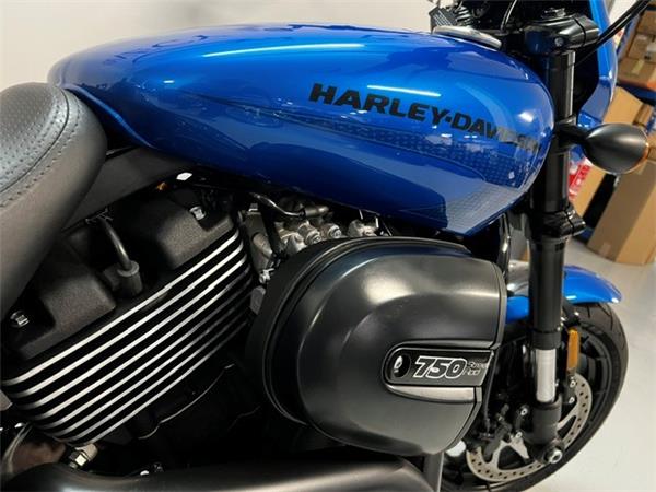 2017 HARLEY-DAVIDSON STREET ROD