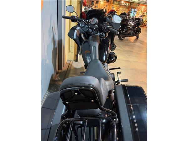 2025 HARLEY-DAVIDSON LOW RIDER