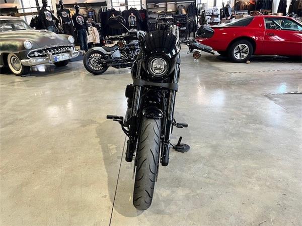 LOW RIDER 