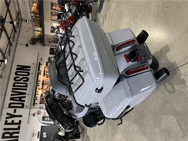 STREET GLIDE ULTRA 