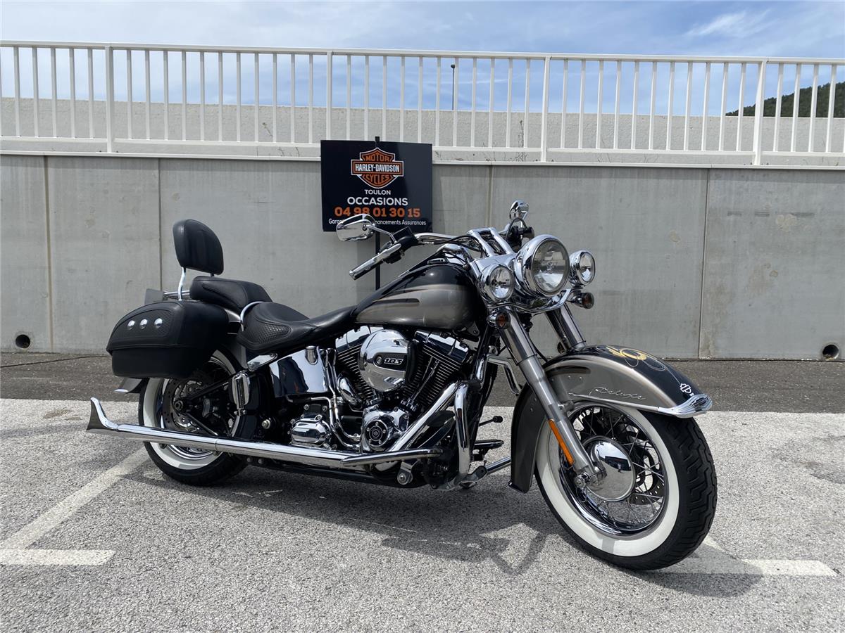 2017 HARLEY-DAVIDSON DELUXE