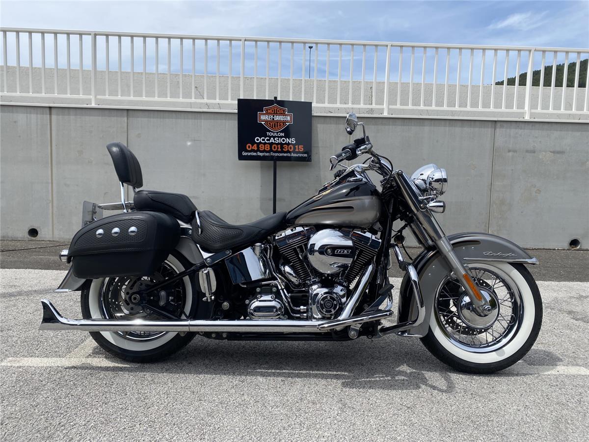 2017 HARLEY-DAVIDSON DELUXE