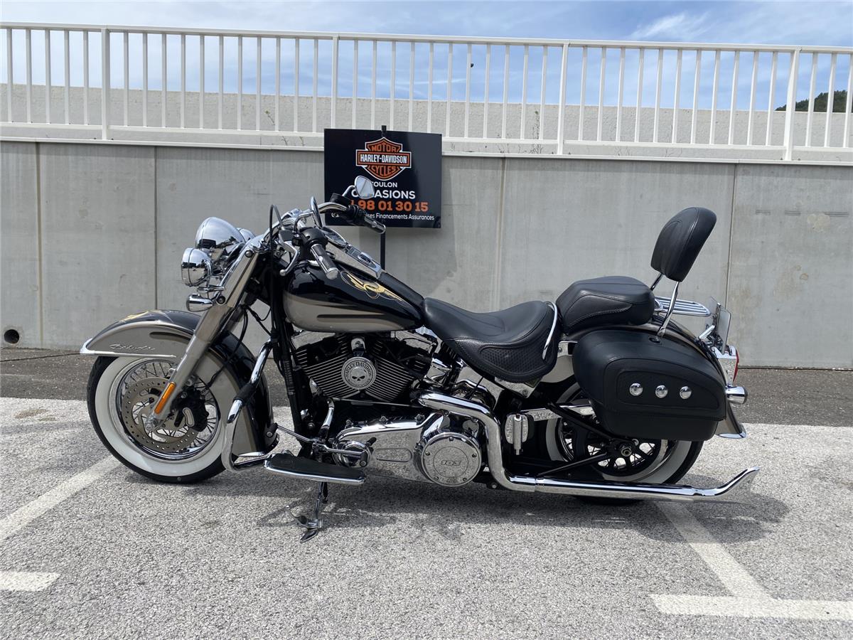 2017 HARLEY-DAVIDSON DELUXE