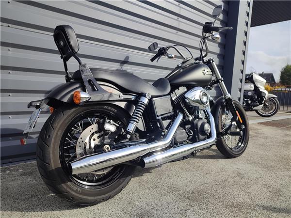 2015 HARLEY-DAVIDSON STREET BOB
