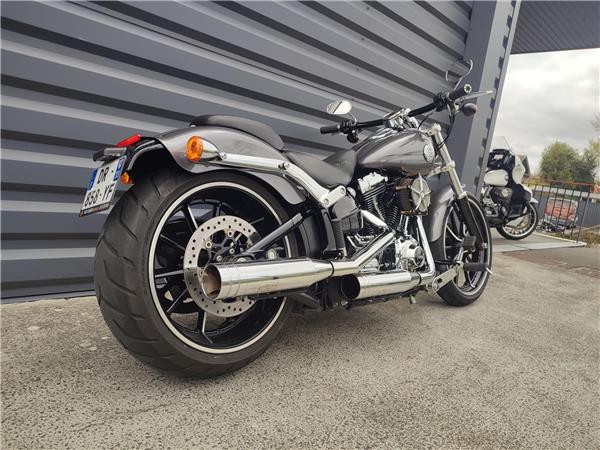 2015 HARLEY-DAVIDSON BREAKOUT