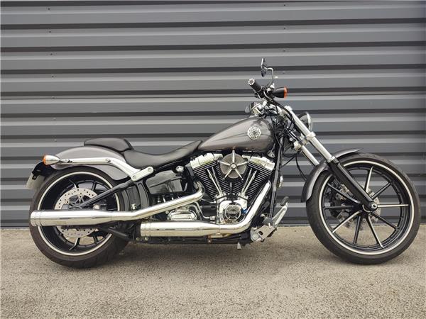 2015 HARLEY-DAVIDSON BREAKOUT