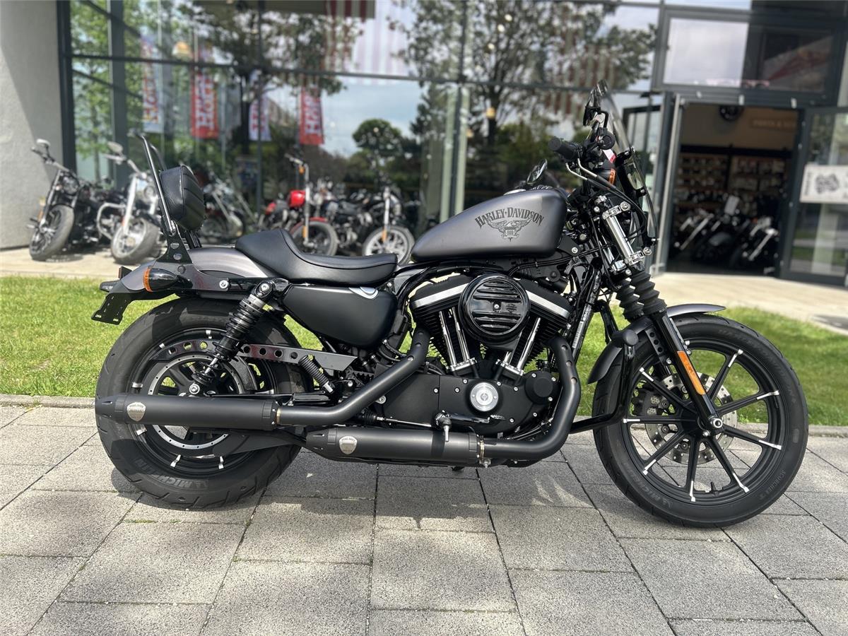 Sportster XL883N Iron mit Penzl Auspuff