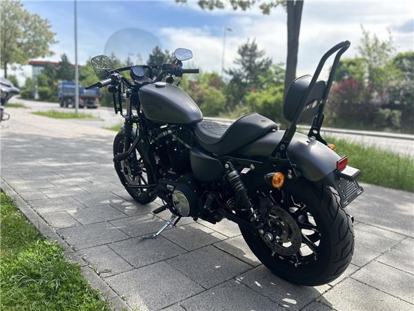 Sportster XL883N Iron mit Penzl Auspuff