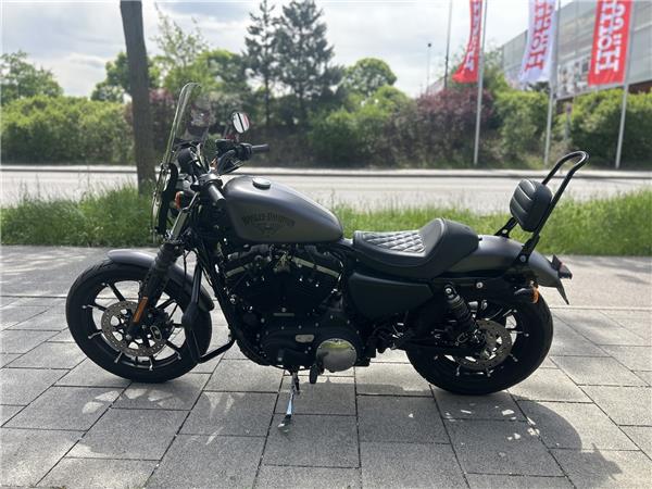 Sportster XL883N Iron mit Penzl Auspuff