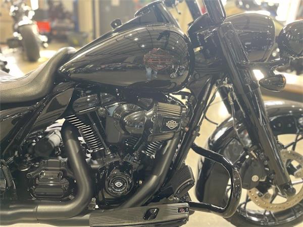 ROAD KING SPECIAL 