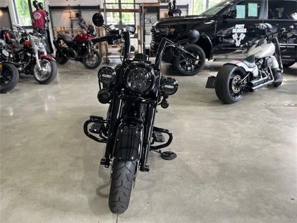 ROAD KING SPECIAL 