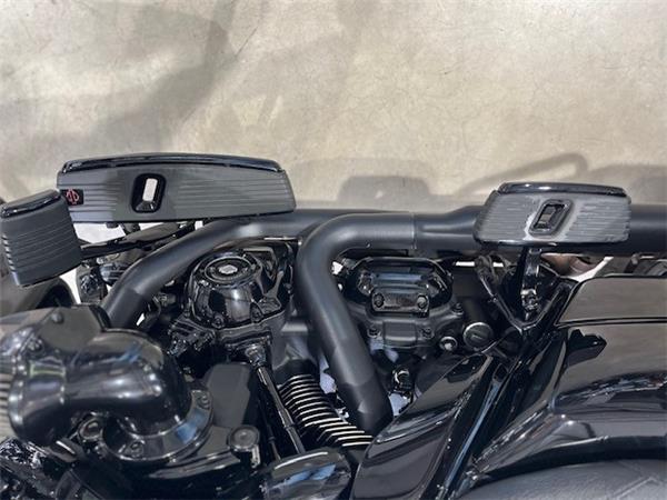 ROAD KING SPECIAL 