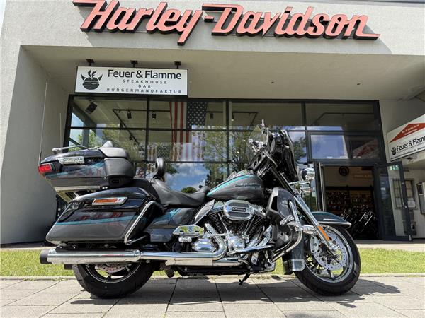 FLHTKSE CVO 110 mit Penzl Auspuff