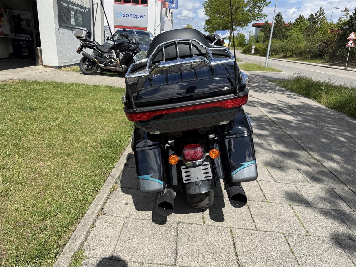 FLHTKSE CVO 110 mit Penzl Auspuff