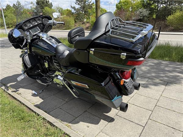 FLHTKSE CVO 110 mit Penzl Auspuff