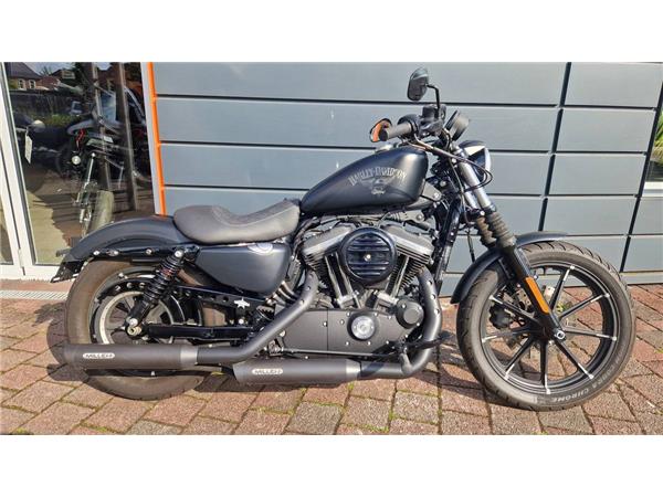 XL 883 N IRON 883 mit viel Zubehör