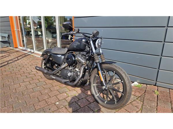 XL 883 N IRON 883 mit viel Zubehör