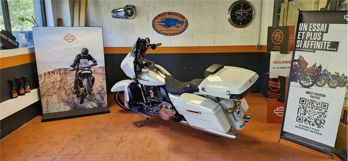 2015 HARLEY-DAVIDSON STREET GLIDE