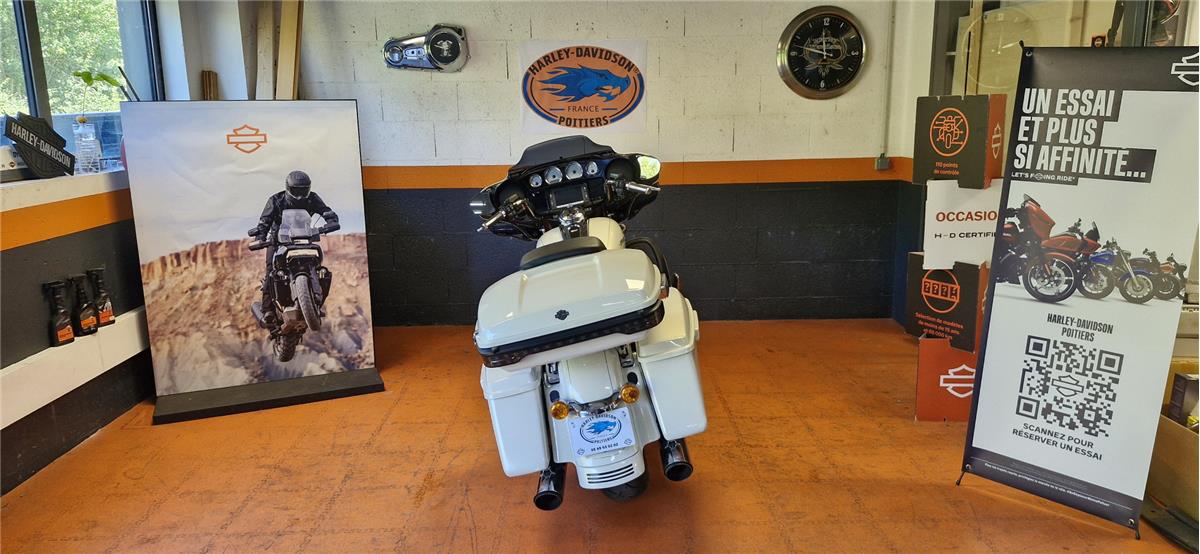 2015 HARLEY-DAVIDSON STREET GLIDE