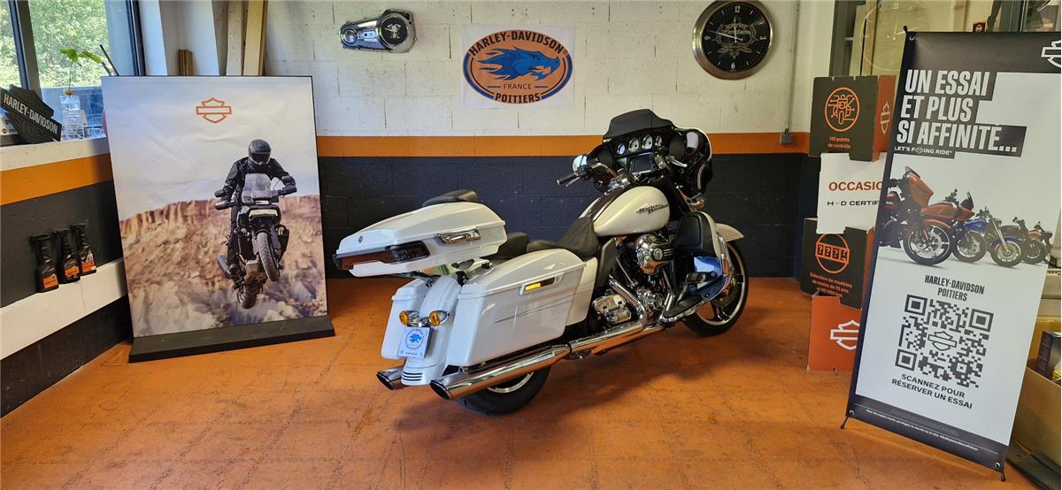2015 HARLEY-DAVIDSON STREET GLIDE