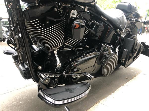 2016 HARLEY-DAVIDSON SLIM