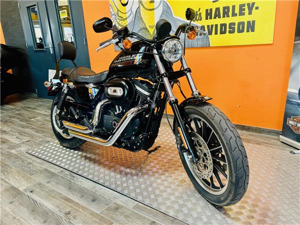 2015 HARLEY-DAVIDSON SPORTSTER 883