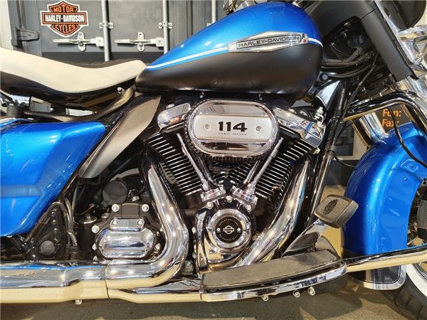 FLH Electra Glide Revival 