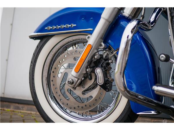 2017 Harley-Davidson Softail Deluxe