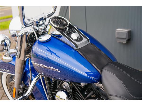 2017 Harley-Davidson Softail Deluxe