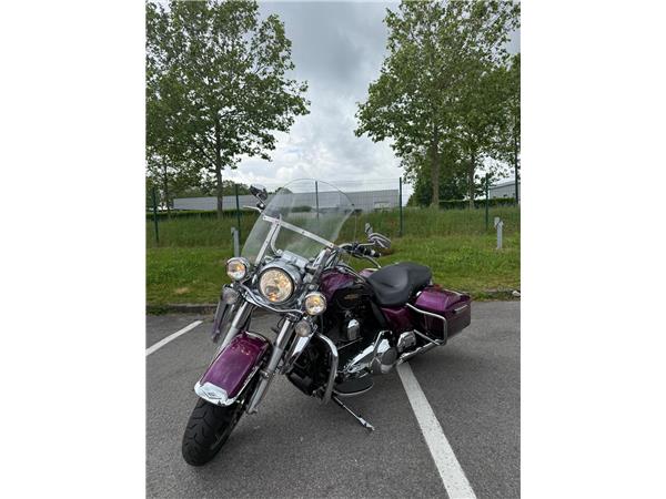 2016 HARLEY-DAVIDSON ROAD KING