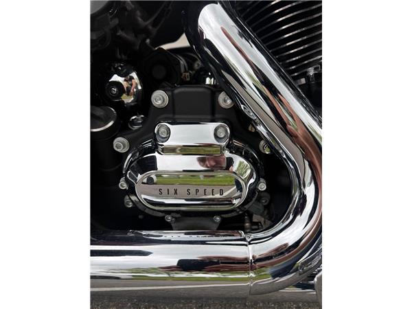 2016 HARLEY-DAVIDSON ROAD KING