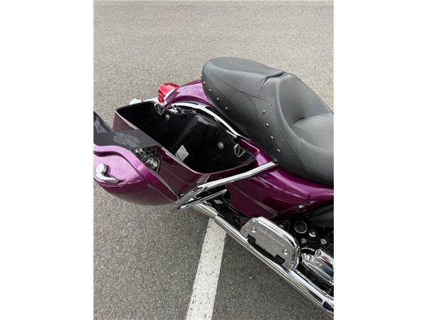 2016 HARLEY-DAVIDSON ROAD KING