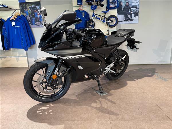 2024 YAMAHA YZF R125