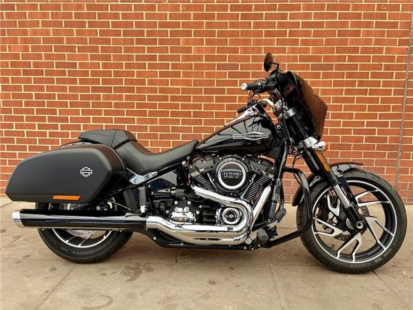 2018 HARLEY-DAVIDSON SOFTAIL FLSB SPORT GLIDE