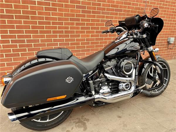 2018 HARLEY-DAVIDSON SOFTAIL FLSB SPORT GLIDE