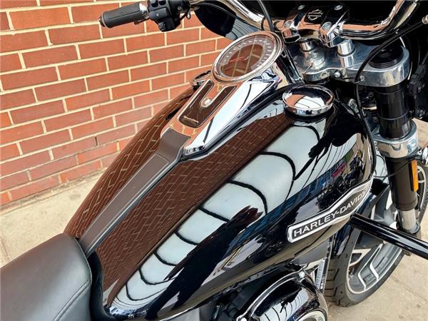 2018 HARLEY-DAVIDSON SOFTAIL FLSB SPORT GLIDE