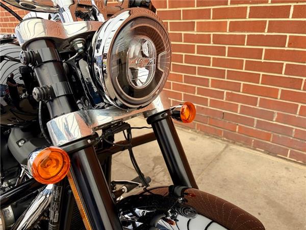 2018 HARLEY-DAVIDSON SOFTAIL FLSB SPORT GLIDE