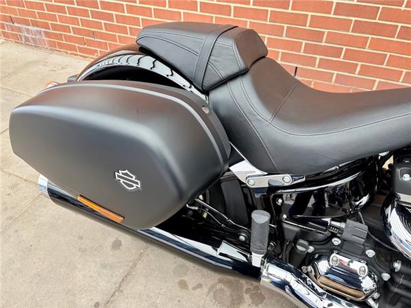 2018 HARLEY-DAVIDSON SOFTAIL FLSB SPORT GLIDE