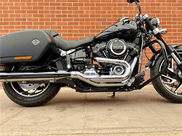 2018 HARLEY-DAVIDSON SOFTAIL FLSB SPORT GLIDE