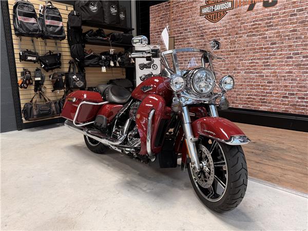 2020 HARLEY-DAVIDSON ROAD KING