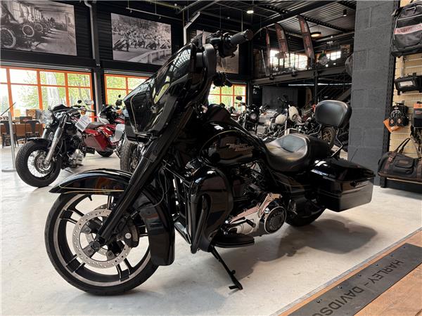 2014 HARLEY-DAVIDSON STREET GLIDE